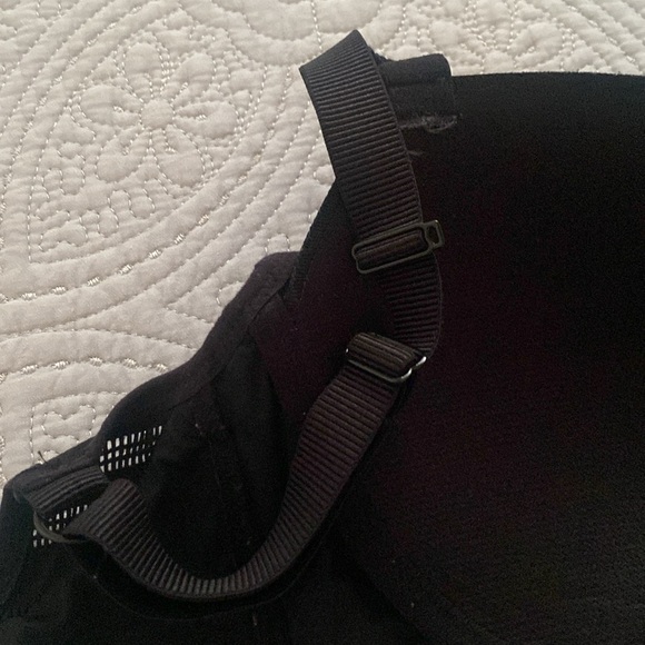 Le Mystere sports bra - Picture 11 of 13